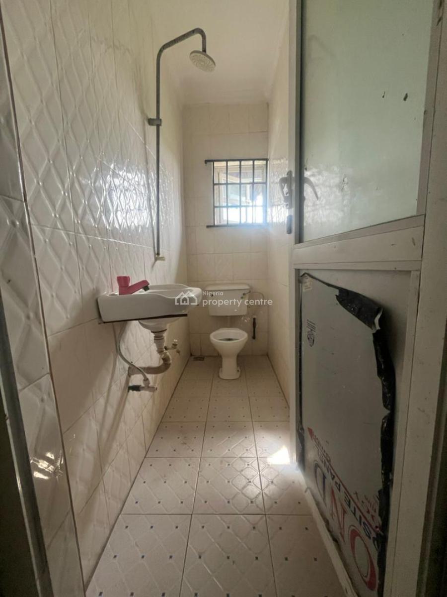 Brand New 3 Bedrooms Apartment, Upstairs, Badore, Ajah, Lagos, Flat / Apartment for Rent