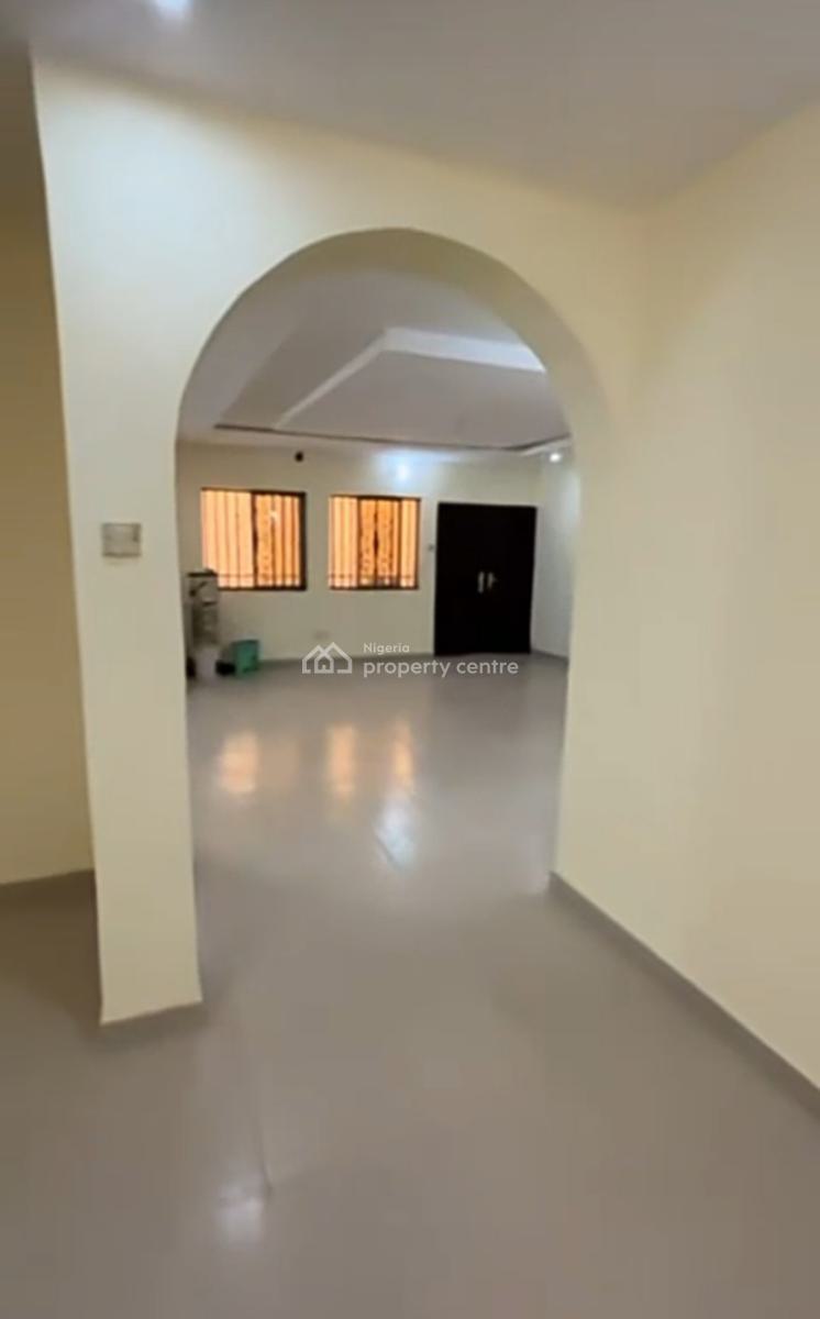 Spacious 3 Bedrooms Downstairs Apartment { Video}, Thomas Estate, Ajah, Lagos, Flat / Apartment for Rent