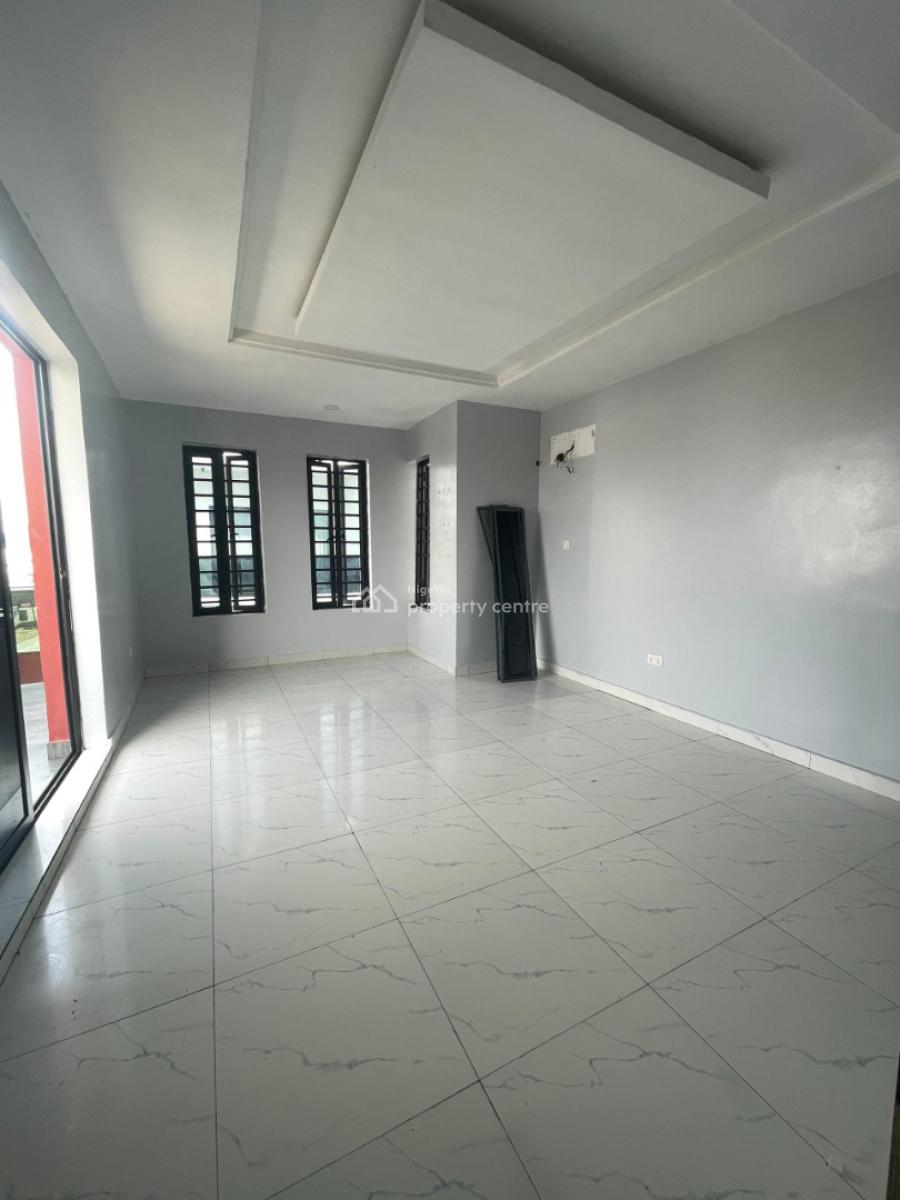 Governors Consent, Ologolo, Lekki, Lagos, Flat / Apartment for Sale