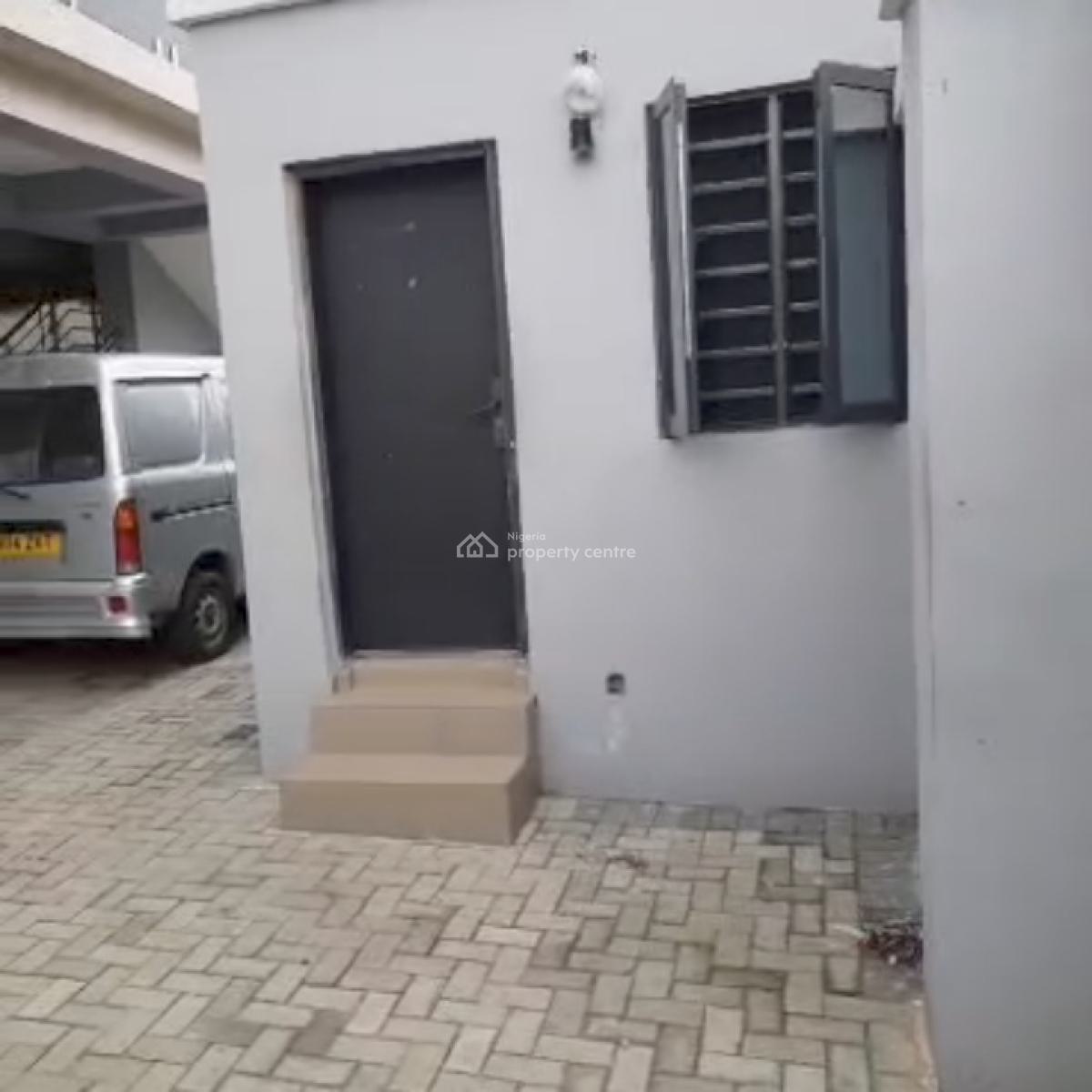 Luxury 3 Bedroom Apartments, Hughes Street, Yaba, Lagos, Flat / Apartment for Sale