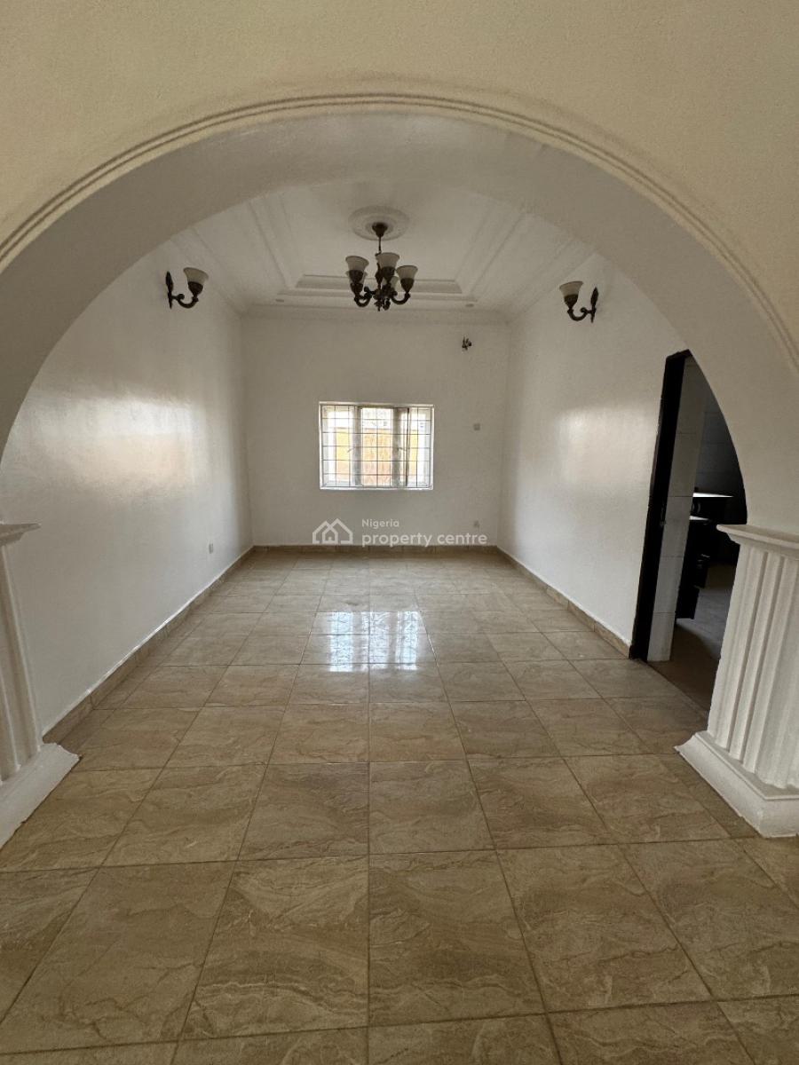 Renovated 3 Bedrooms Flat, Jahi, Abuja, House for Rent