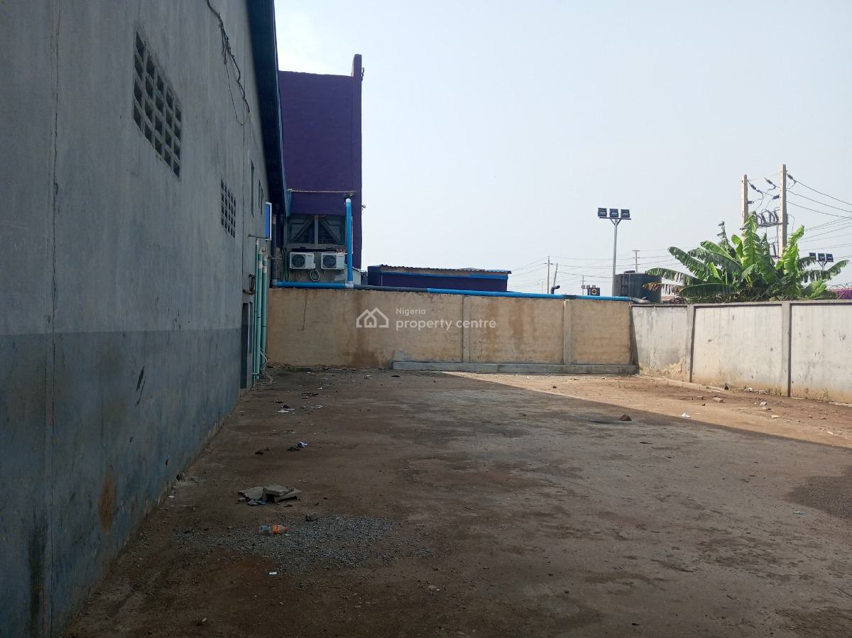 Warehouse, Along Lagos Ibadan Express Way, Ibafo, Ogun State, Obafemi Owode, Ogun, Warehouse for Rent