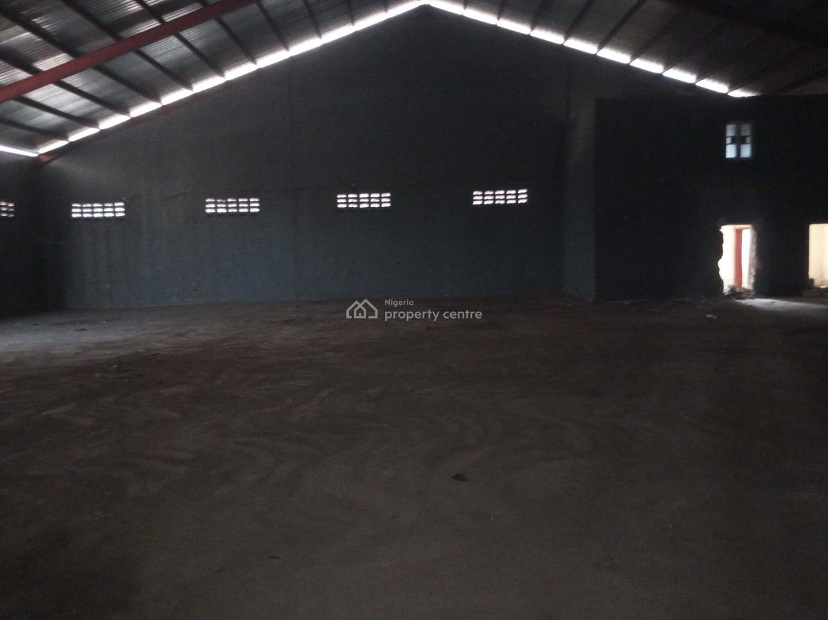 Warehouse, Along Lagos Ibadan Express Way, Ibafo, Ogun State, Obafemi Owode, Ogun, Warehouse for Rent