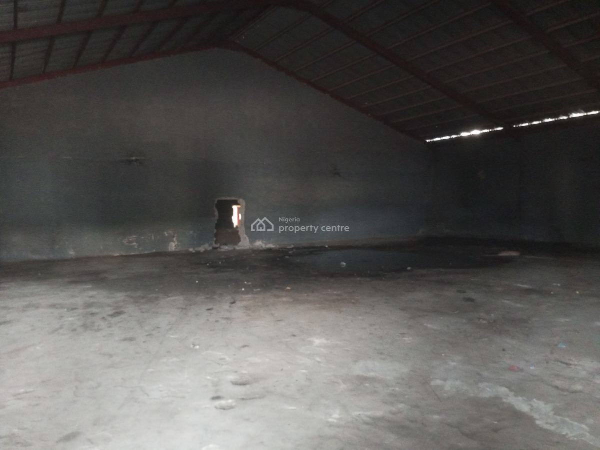 Warehouse, Along Lagos Ibadan Express Way, Ibafo, Ogun State, Obafemi Owode, Ogun, Warehouse for Rent