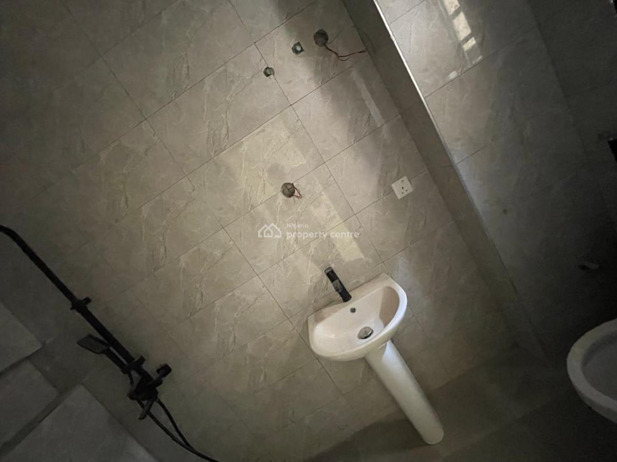 Premium 2 Bedroom Apartment + Bq, Ologolo, Lekki, Lagos, Flat / Apartment for Sale