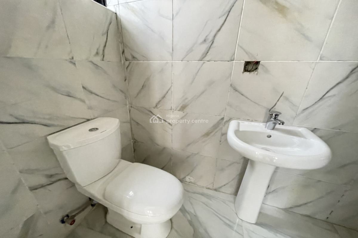 Spacious 4 Bedroom Semi-detached House with Bq, Oral Estate Extension, Lekki, Lagos, Semi-detached Duplex for Rent