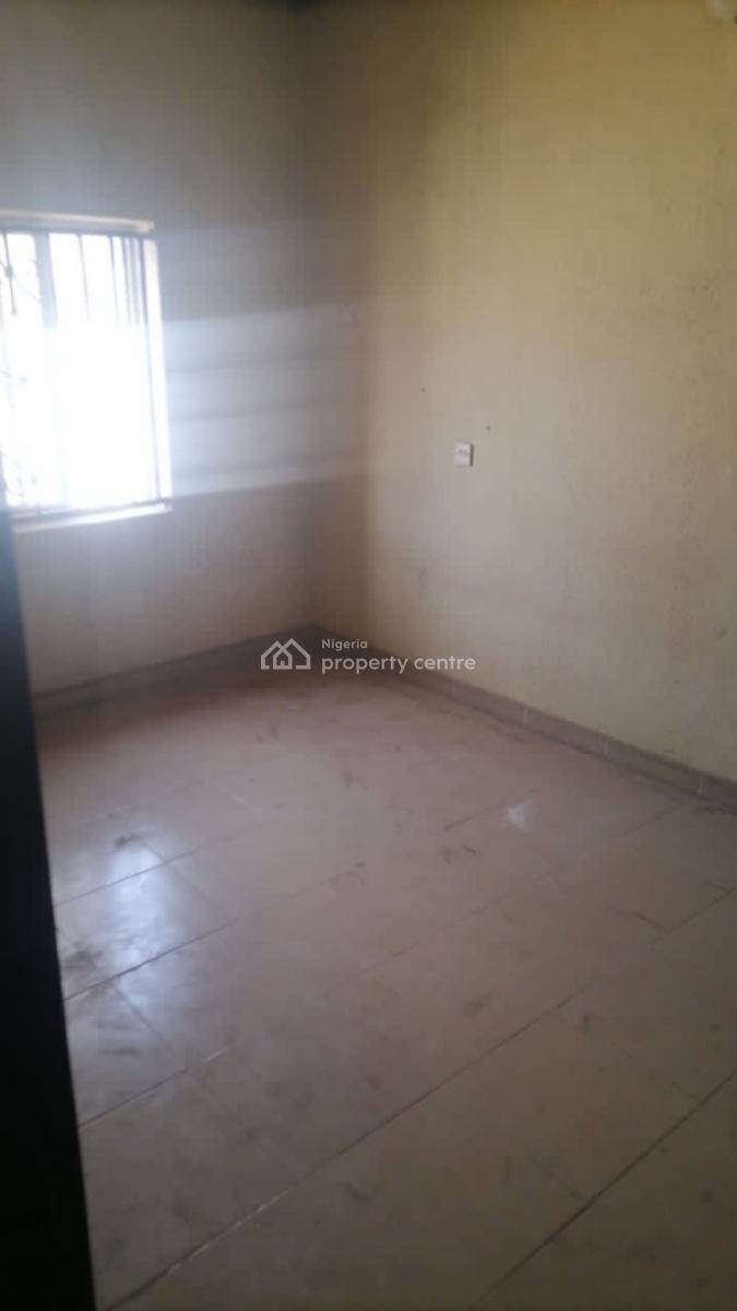 2 Bedroom Flat, Governor Road, Igando, Ikotun, Lagos, Flat / Apartment for Rent