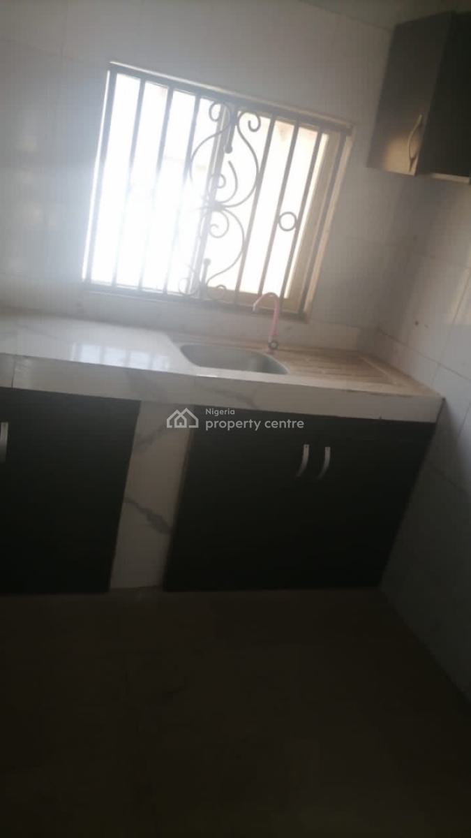 2 Bedroom Flat, Governor Road, Igando, Ikotun, Lagos, Flat / Apartment for Rent