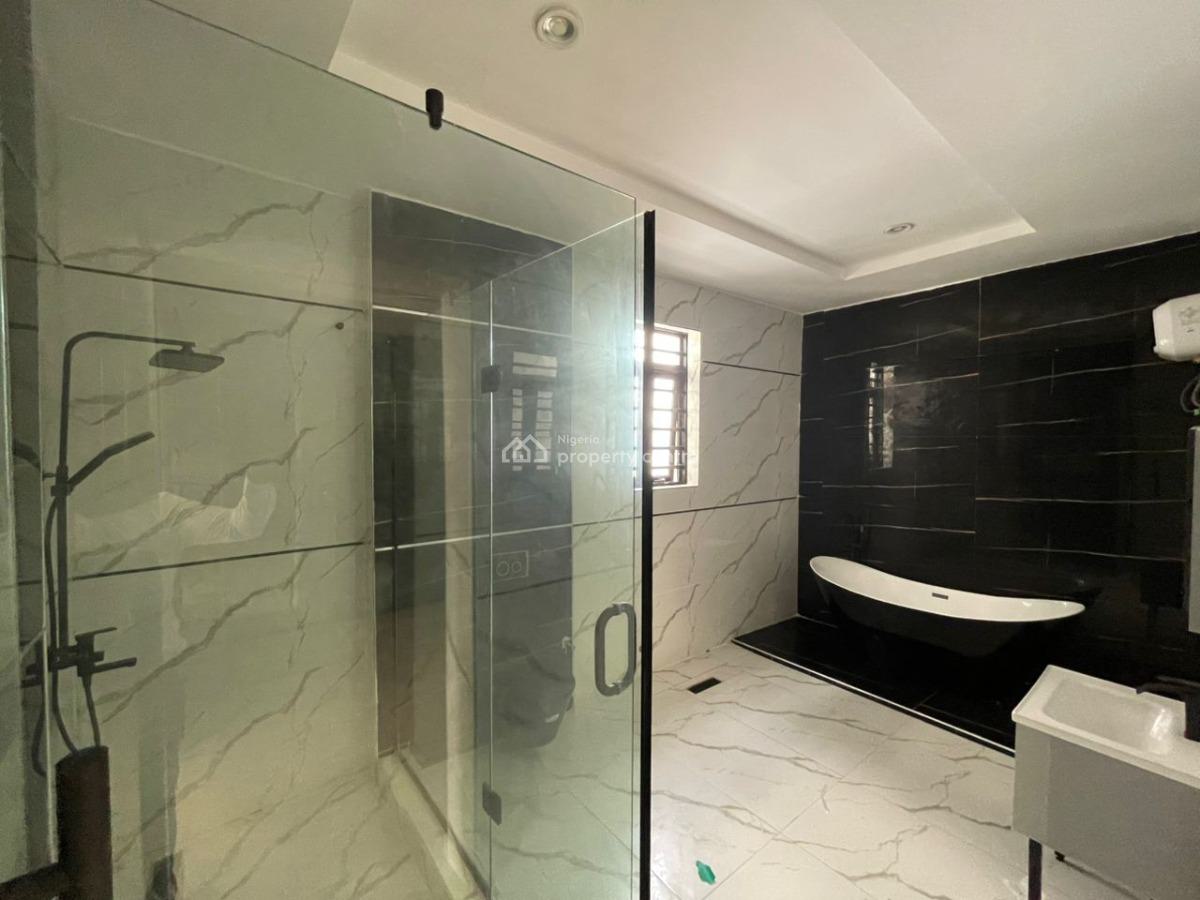 Luxury 5-bedroom Fully Detached Penthouse, Ologolo, Lekki, Lagos, House for Sale