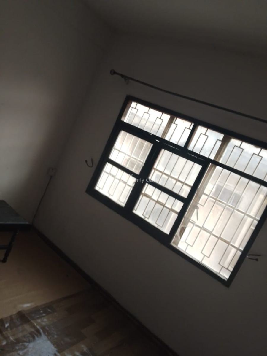 2 Bedroom Flat for Commercial Purpose, Tejuosho, Yaba, Lagos, Commercial Property for Rent