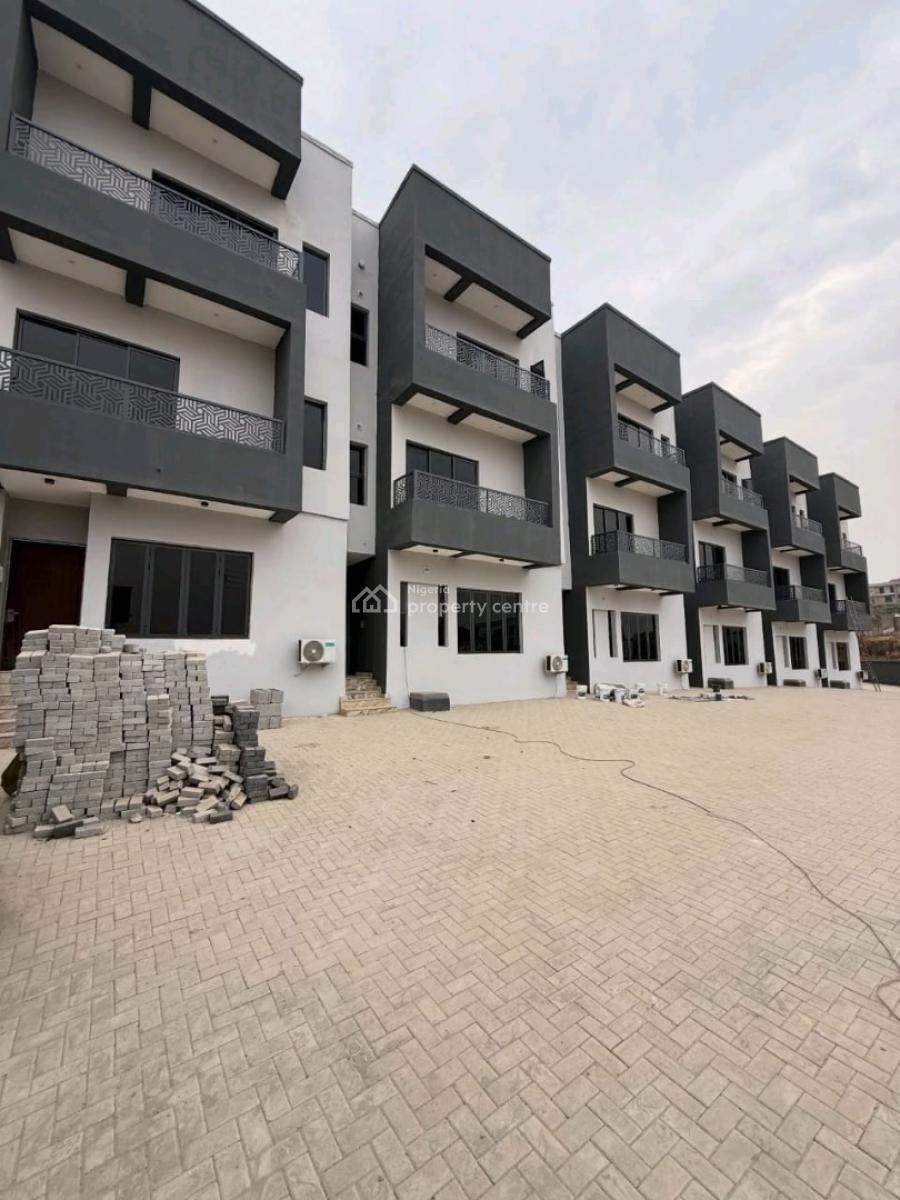 4 Bedrooms Terrace Duplex with Bq, Guzape District, Abuja, Terraced Duplex for Sale