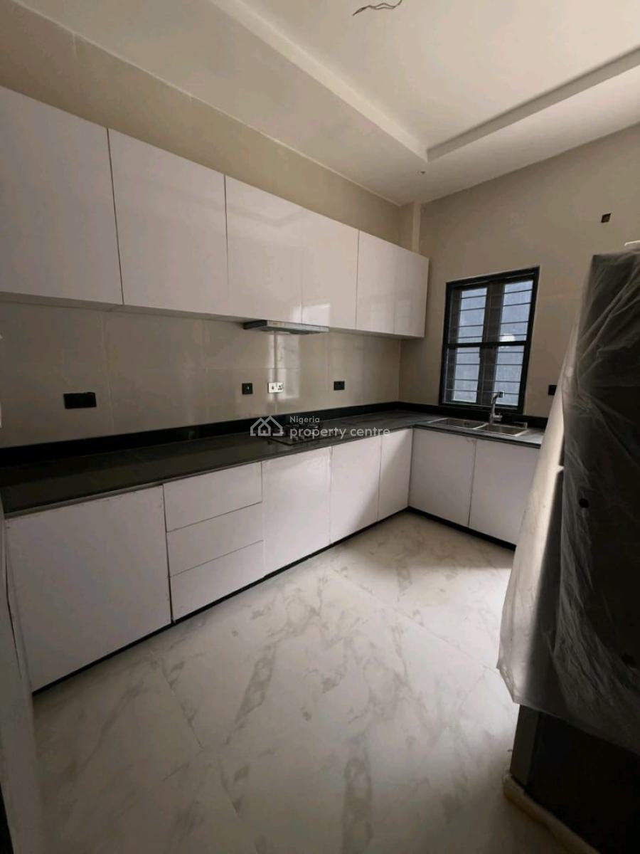 4 Bedrooms Terrace Duplex with Bq, Guzape District, Abuja, Terraced Duplex for Sale