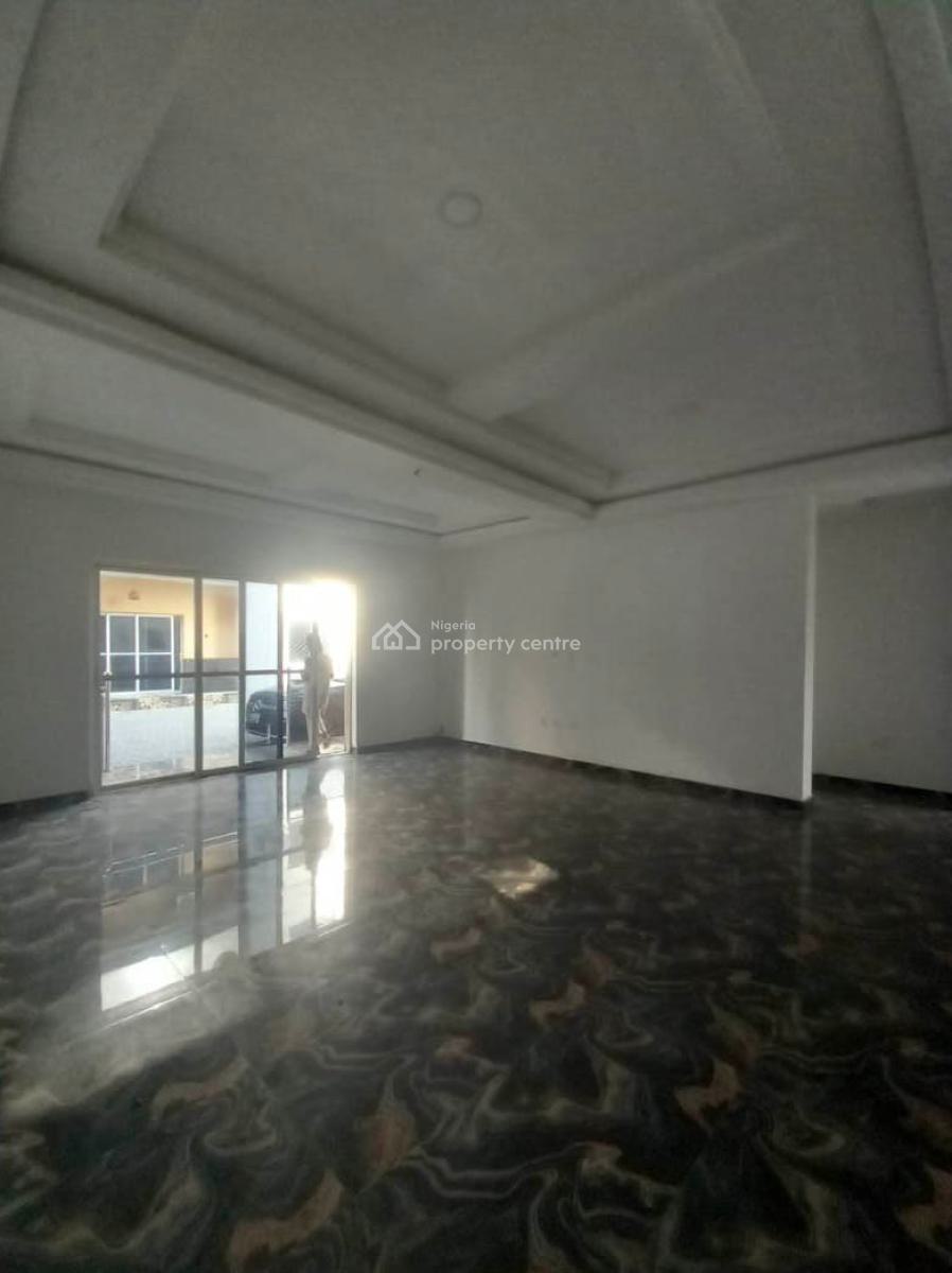 Lovely 2 Bedroom Flat in a Lovely Vacinity, Mobil Road, Ilaje, Ajah, Lagos, Flat / Apartment for Sale