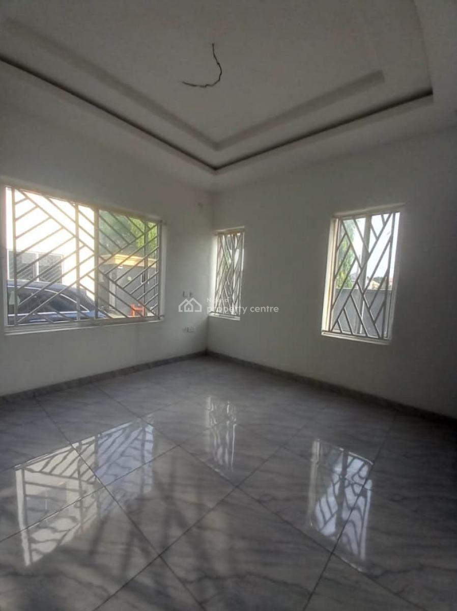 Lovely 2 Bedroom Flat in a Lovely Vacinity, Mobil Road, Ilaje, Ajah, Lagos, Flat / Apartment for Sale