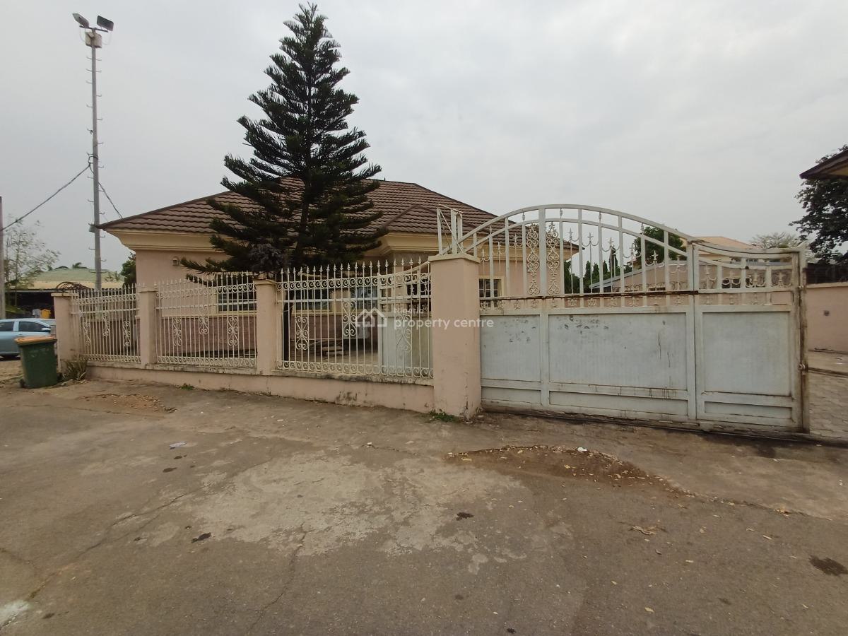 Spacious 4 Bedroom Detached Bungalow in an Estate, Life Camp, Abuja, Detached Bungalow for Rent