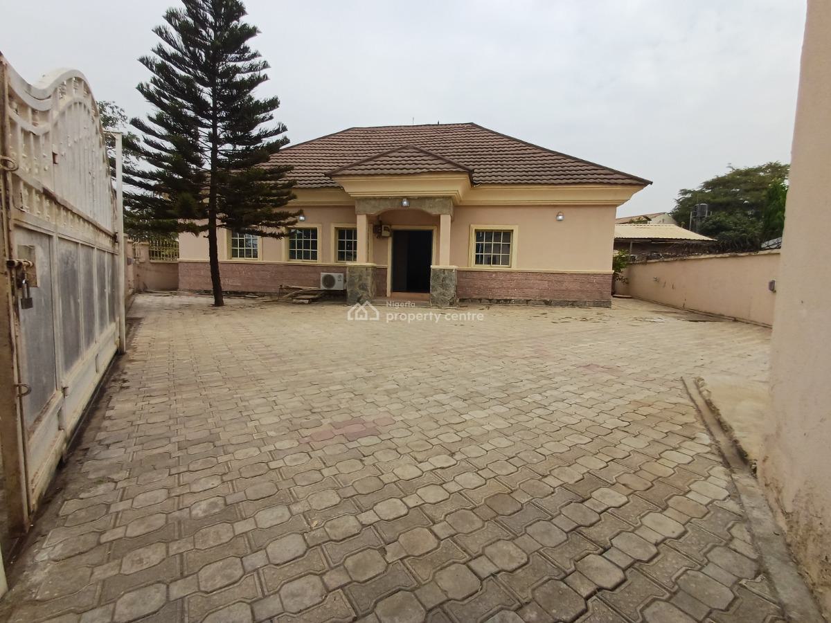 Spacious 4 Bedroom Detached Bungalow in an Estate, Life Camp, Abuja, Detached Bungalow for Rent