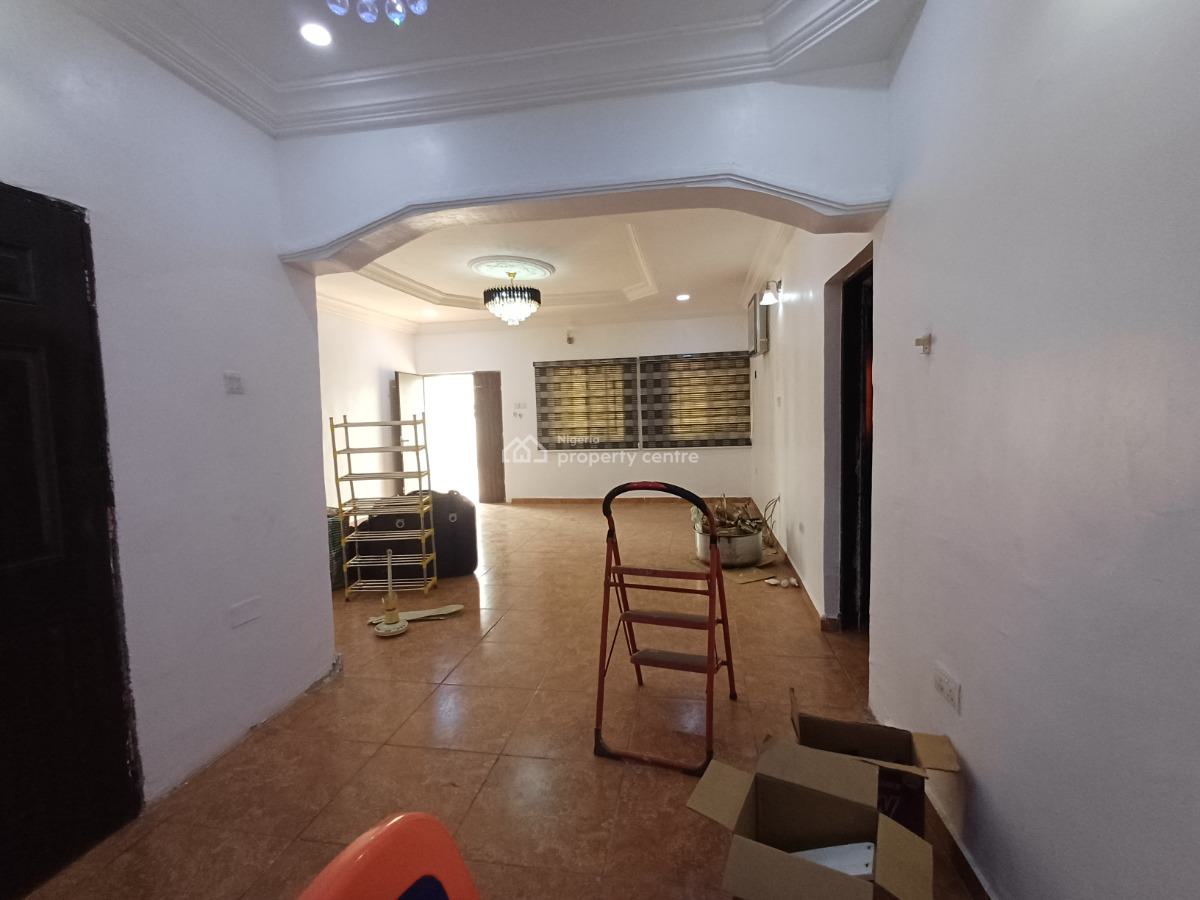 Spacious 4 Bedroom Detached Bungalow in an Estate, Life Camp, Abuja, Detached Bungalow for Rent