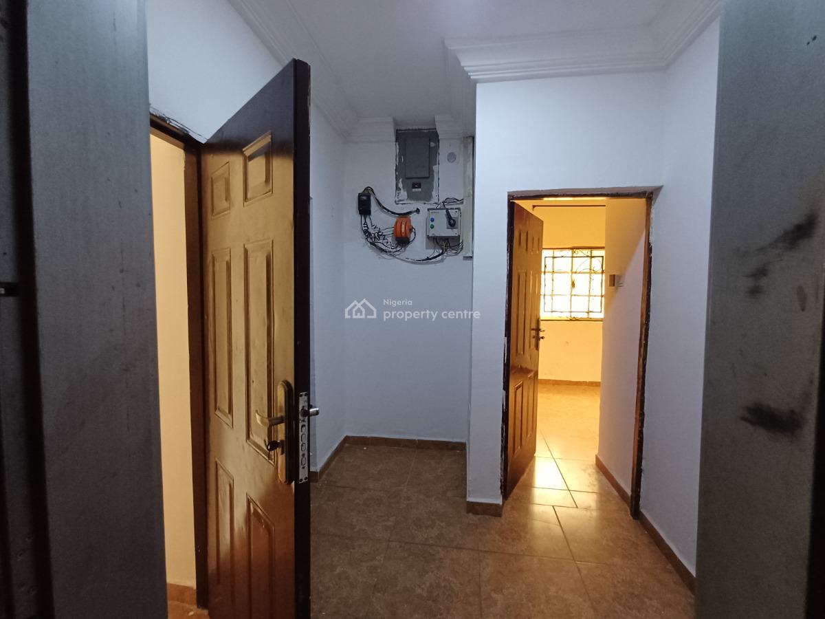 Spacious 4 Bedroom Detached Bungalow in an Estate, Life Camp, Abuja, Detached Bungalow for Rent