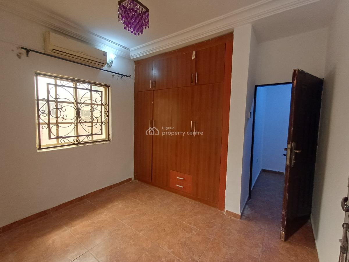 Spacious 4 Bedroom Detached Bungalow in an Estate, Life Camp, Abuja, Detached Bungalow for Rent