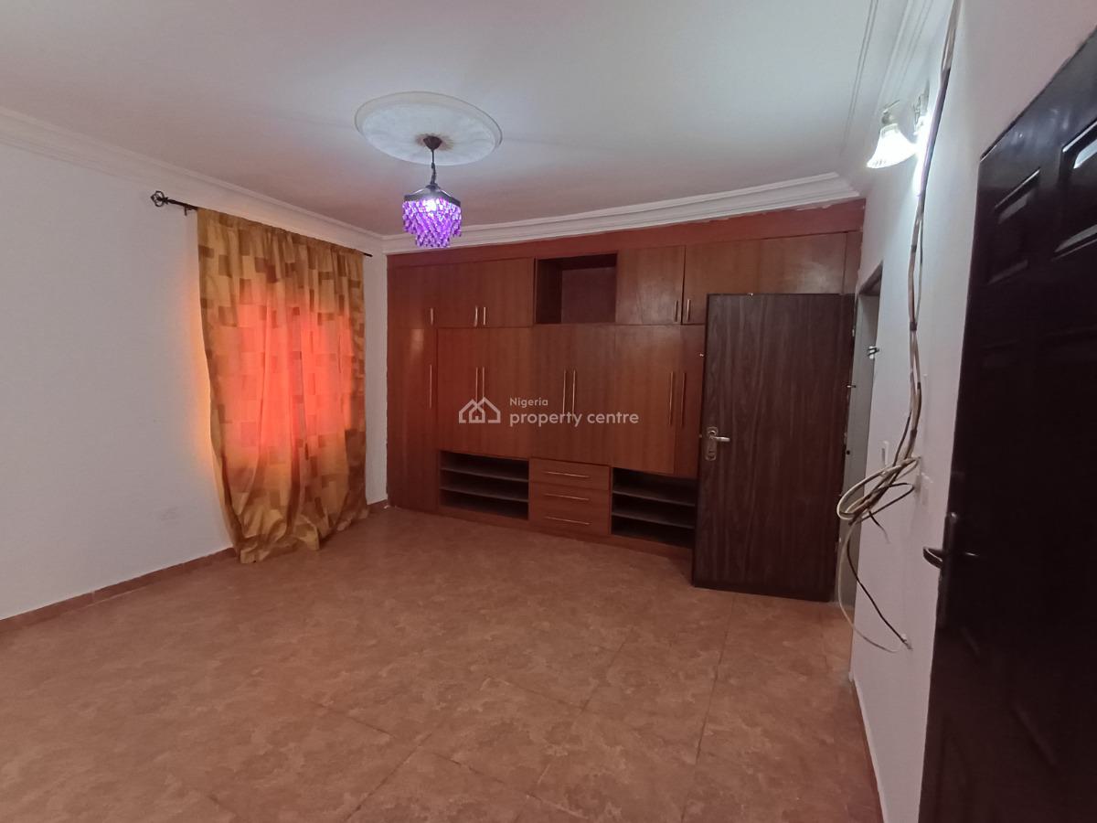 Spacious 4 Bedroom Detached Bungalow in an Estate, Life Camp, Abuja, Detached Bungalow for Rent