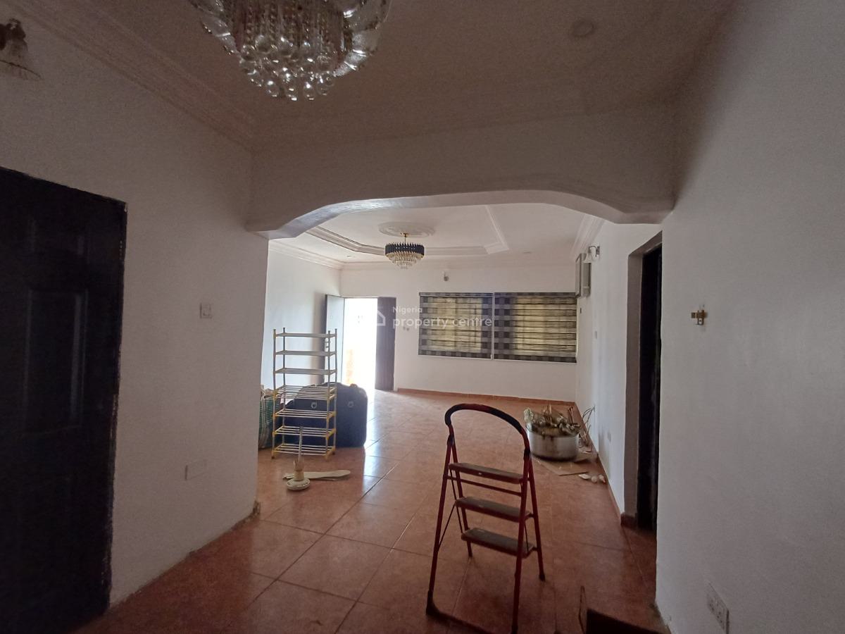 Spacious 4 Bedroom Detached Bungalow in an Estate, Life Camp, Abuja, Detached Bungalow for Rent