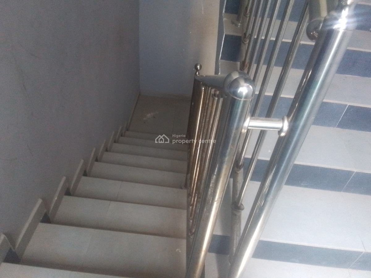 Spacious Luxury Shared Apartment with Excellent Features, Pero Rd, Ogombo, Ajah, Lagos, Flat / Apartment for Rent