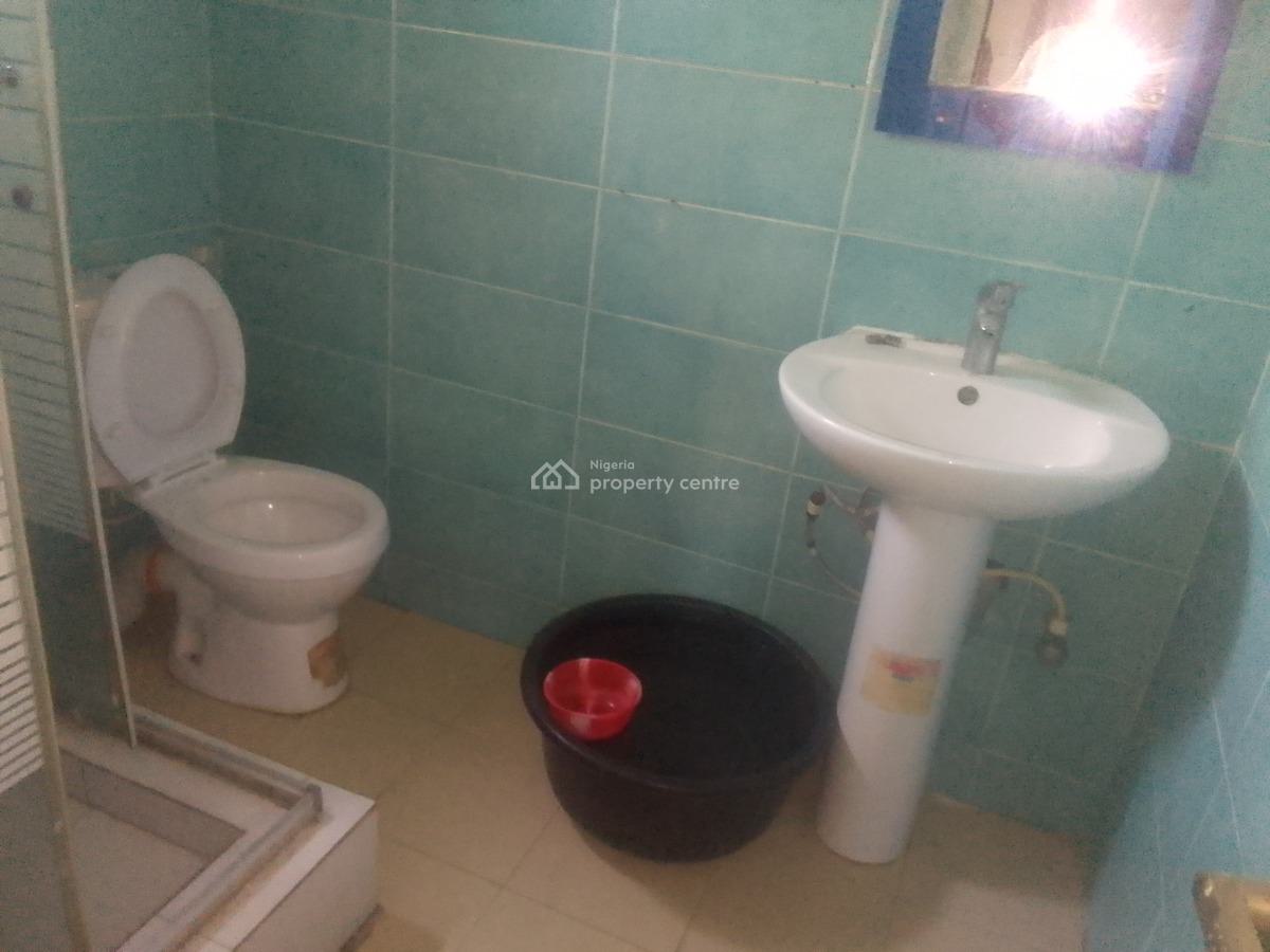 Spacious Luxury Shared Apartment with Excellent Features, Pero Rd, Ogombo, Ajah, Lagos, Flat / Apartment for Rent
