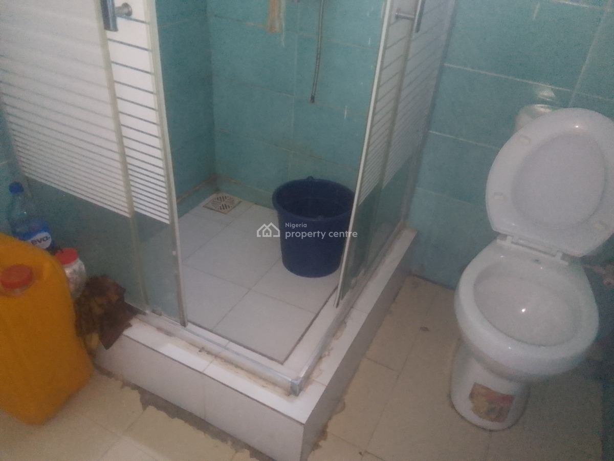 Spacious Luxury Shared Apartment with Excellent Features, Pero Rd, Ogombo, Ajah, Lagos, Flat / Apartment for Rent