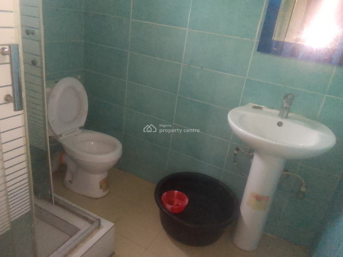 Spacious Luxury Shared Apartment with Excellent Features, Pero Rd, Ogombo, Ajah, Lagos, Flat / Apartment for Rent