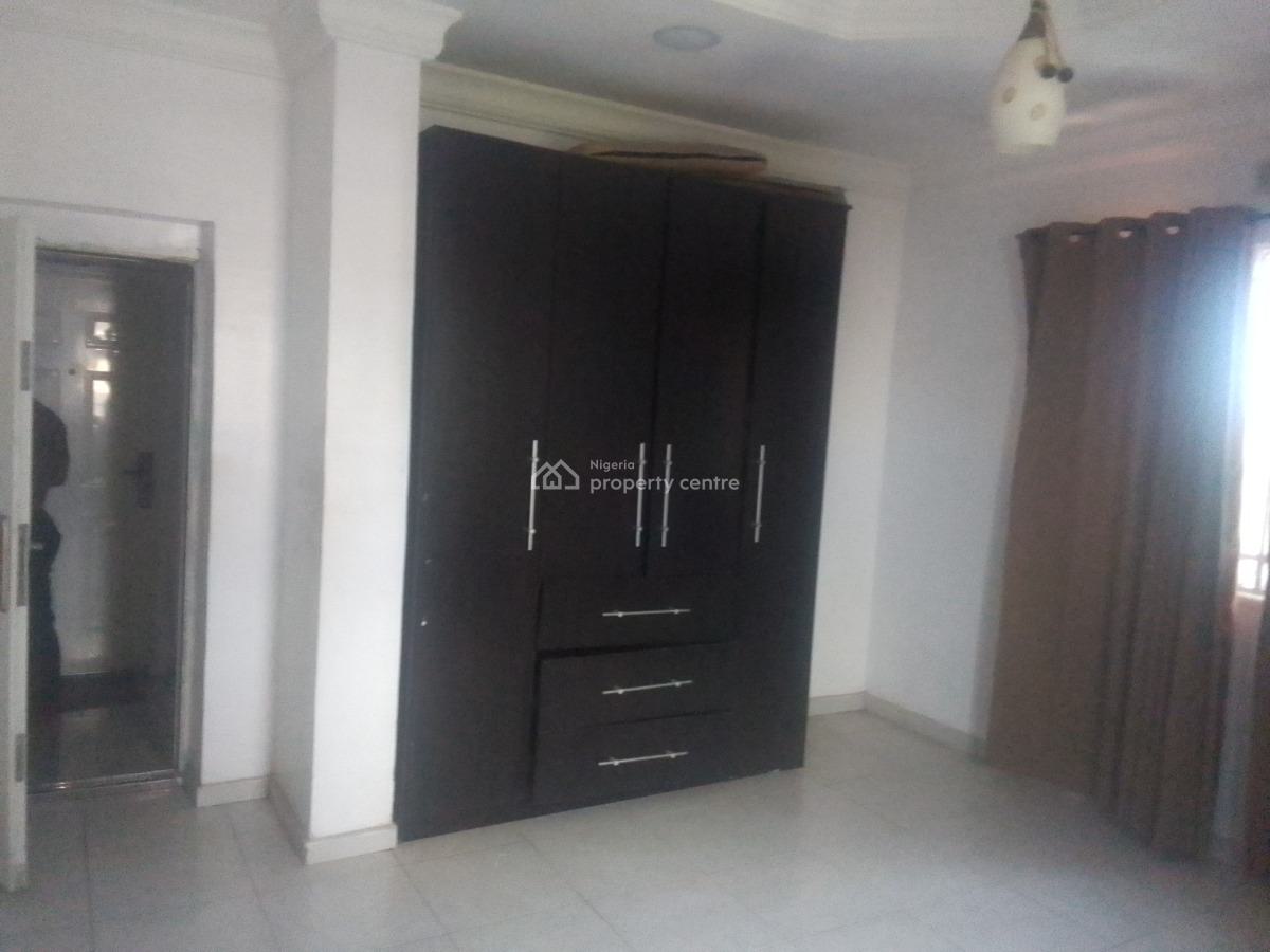 Spacious Luxury Shared Apartment with Excellent Features, Pero Rd, Ogombo, Ajah, Lagos, Flat / Apartment for Rent