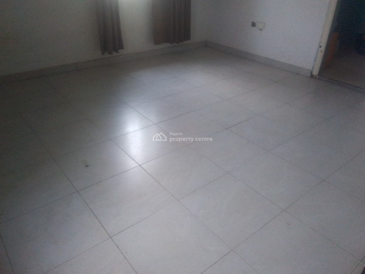Spacious Luxury Shared Apartment with Excellent Features, Pero Rd, Ogombo, Ajah, Lagos, Flat / Apartment for Rent