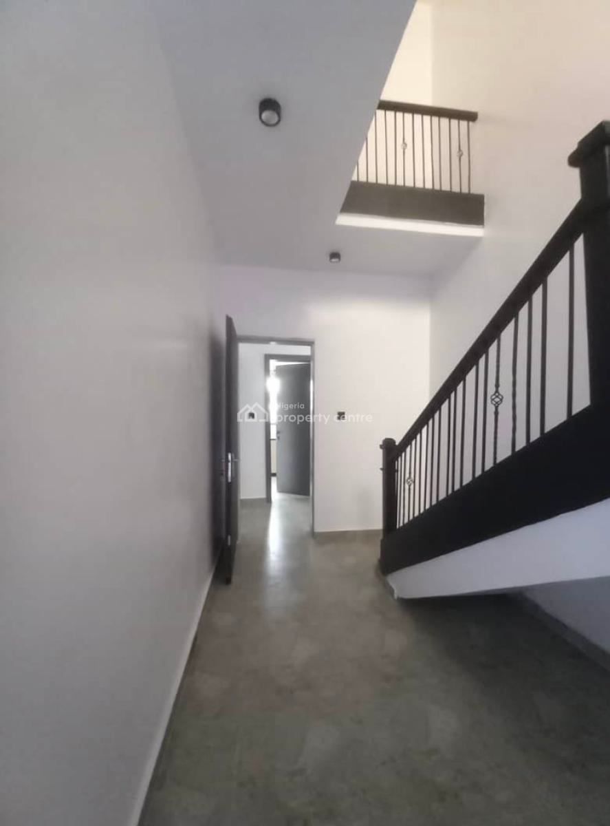 3 Bedroom Flat in a Lovely Environment, Monastery Road, Sangotedo, Ajah, Lagos, Flat / Apartment for Rent