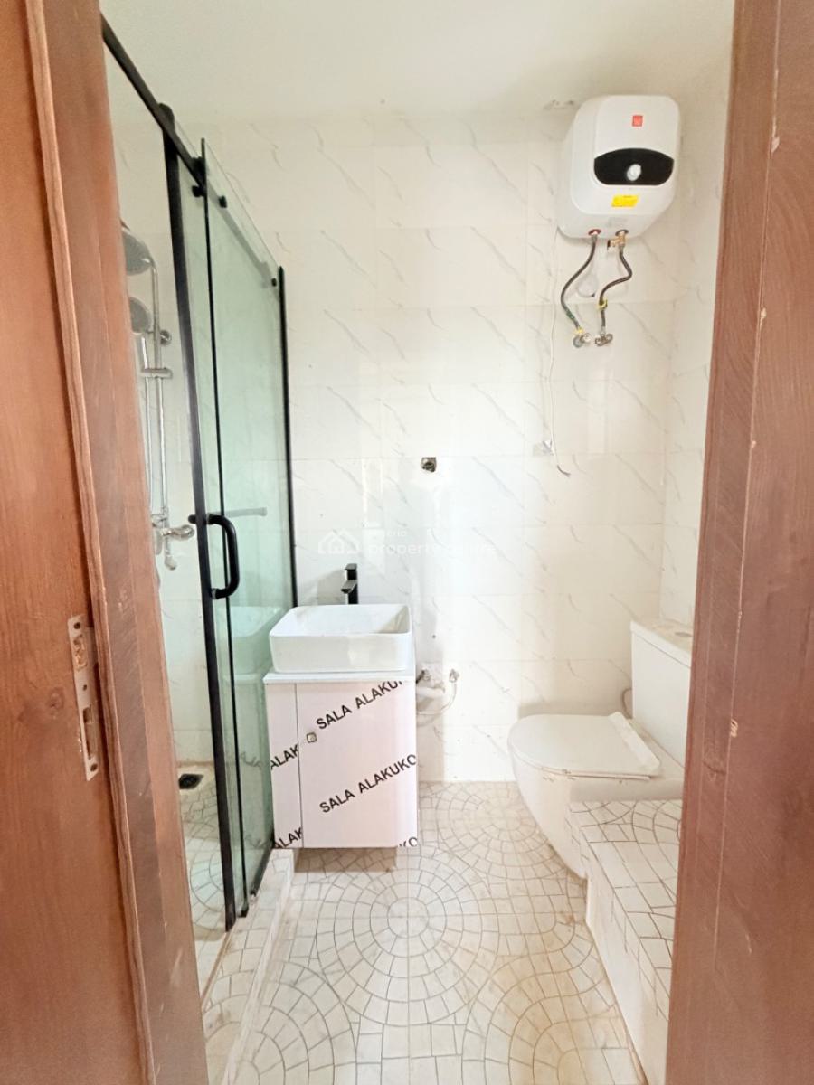 Exquisitely Built 5 Bedroom Fully Detached Duplex with Bq, Gra Phase 2, Magodo, Lagos, Detached Duplex for Sale