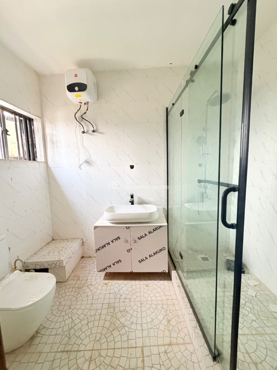 Exquisitely Built 5 Bedroom Fully Detached Duplex with Bq, Gra Phase 2, Magodo, Lagos, Detached Duplex for Sale