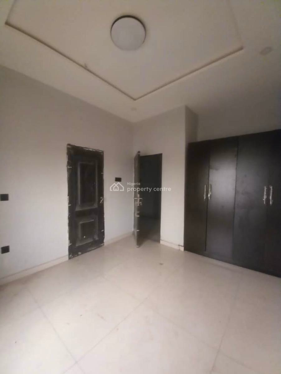 Lovely 2 Bedroom Flat at a Lovely Vicinity, Monastery Road, Sangotedo, Ajah, Lagos, Flat / Apartment for Sale