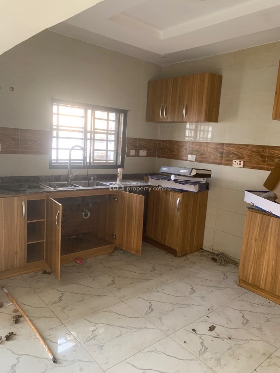 Exclusive 3 Bedroom Duplex, Greenville Estate, Badore, Ajah, Lagos, Detached Duplex for Rent