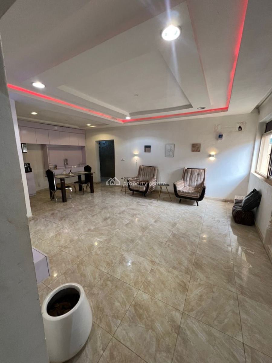 Standard 3 Bedroom Apartment with Visitors Toilet and Balcony, Apo, Abuja, Flat / Apartment for Rent