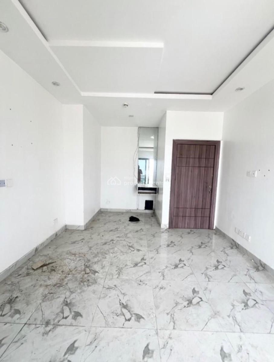 Lovely 3 Bedroom Apartment with Bq, Lekki Phase 1, Lekki, Lagos, Block of Flats for Sale