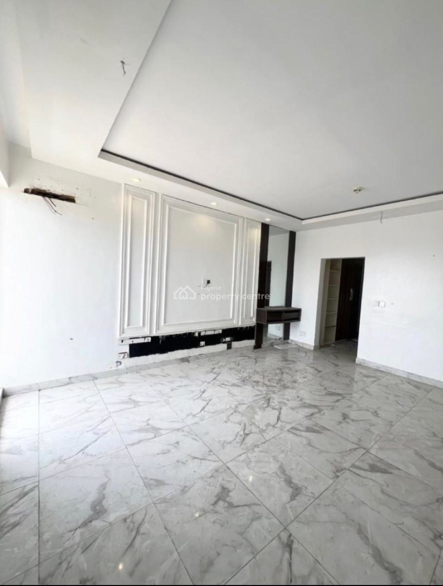 Lovely 3 Bedroom Apartment with Bq, Lekki Phase 1, Lekki, Lagos, Block of Flats for Sale