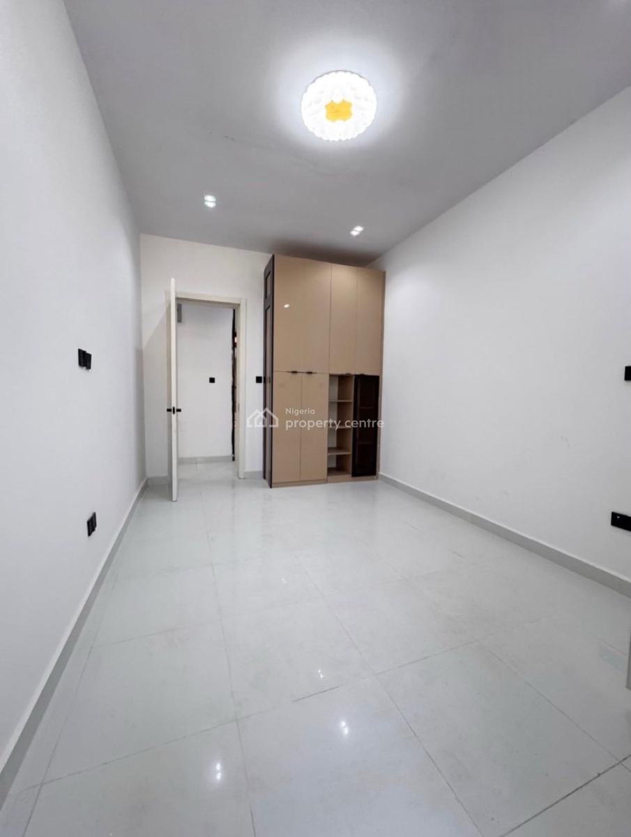 Affordable 2 Bedroom Apartment, Ologolo, Lekki, Lagos, Block of Flats for Sale