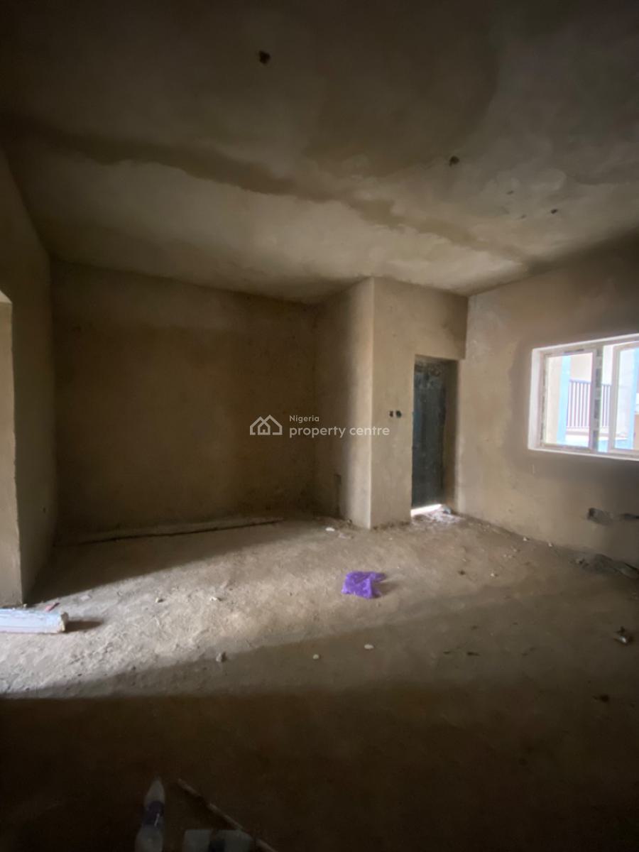 2 Bedroom Flat in an Estate Selling, Life Camp, Abuja, Flat / Apartment for Sale