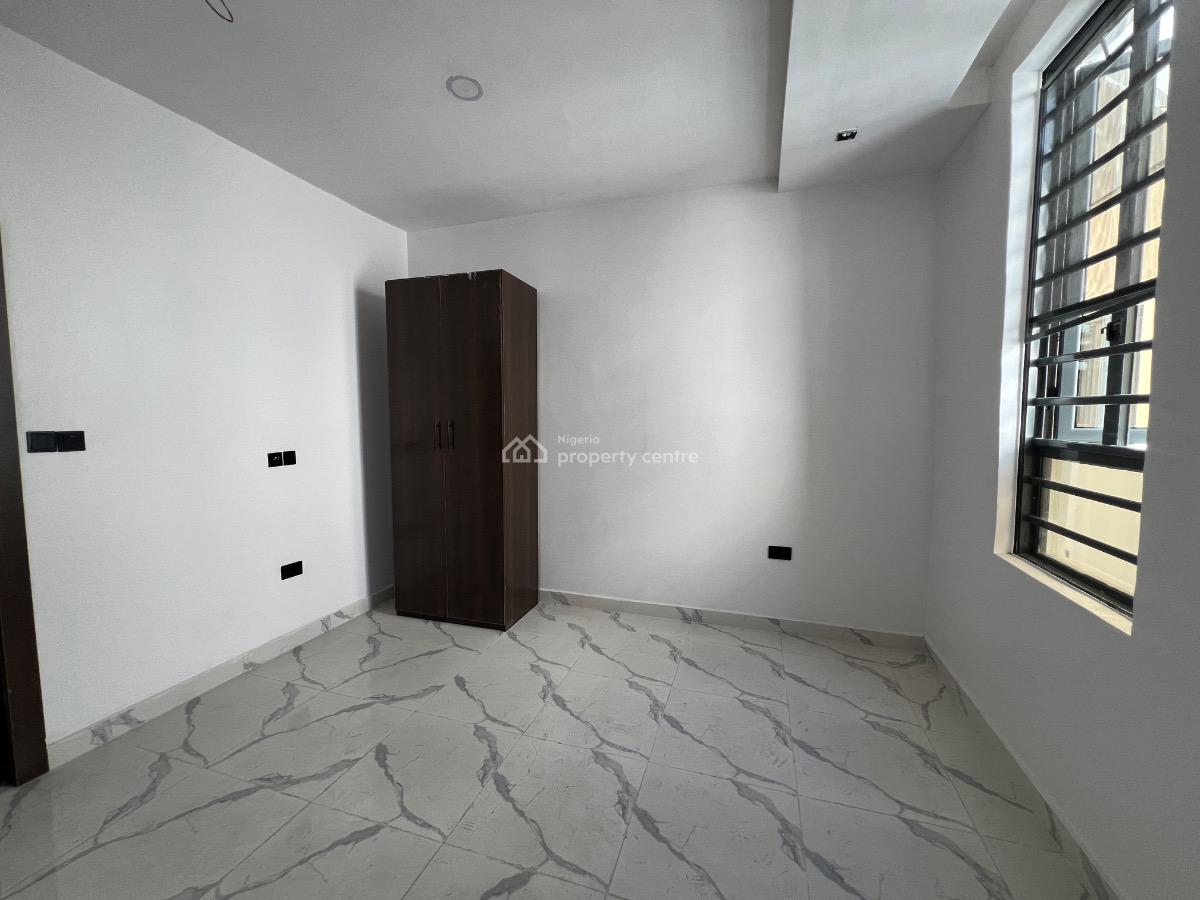 Newly Built 3 Bedroom Apartment, Off Admiralty Way, Lekki Phase 1, Lekki, Lagos, Flat / Apartment for Rent
