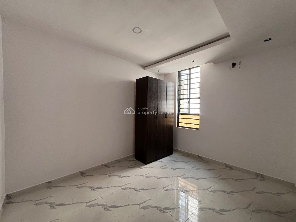 Newly Built 3 Bedroom Apartment, Off Admiralty Way, Lekki Phase 1, Lekki, Lagos, Flat / Apartment for Rent