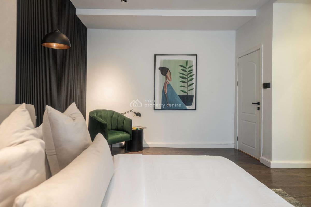 Luxury 2 Bedrooms Apartment with Pool, Lekki Phase 1, Lekki, Lagos, Flat / Apartment Short Let