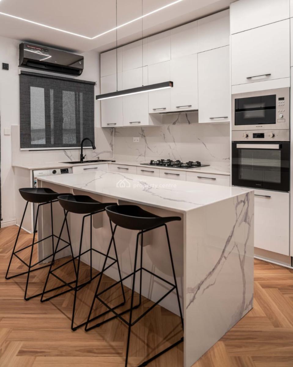 Luxury 2 Bedrooms Apartment with Pool, Lekki Phase 1, Lekki, Lagos, Flat / Apartment Short Let