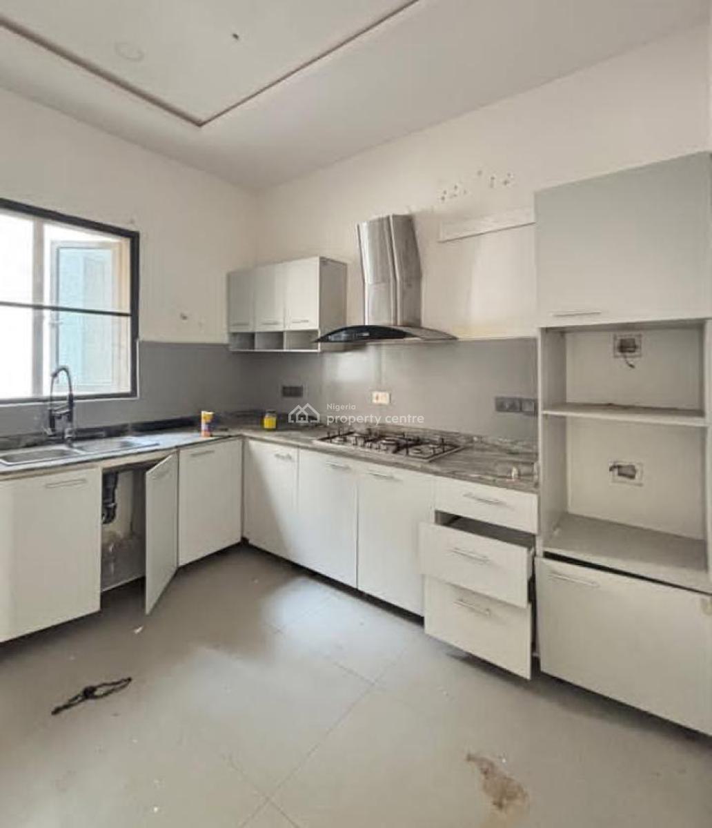 2 Bedroom Apartment at Ologolo,lekki, Ologolo, Lekki, Lagos, Flat / Apartment for Rent