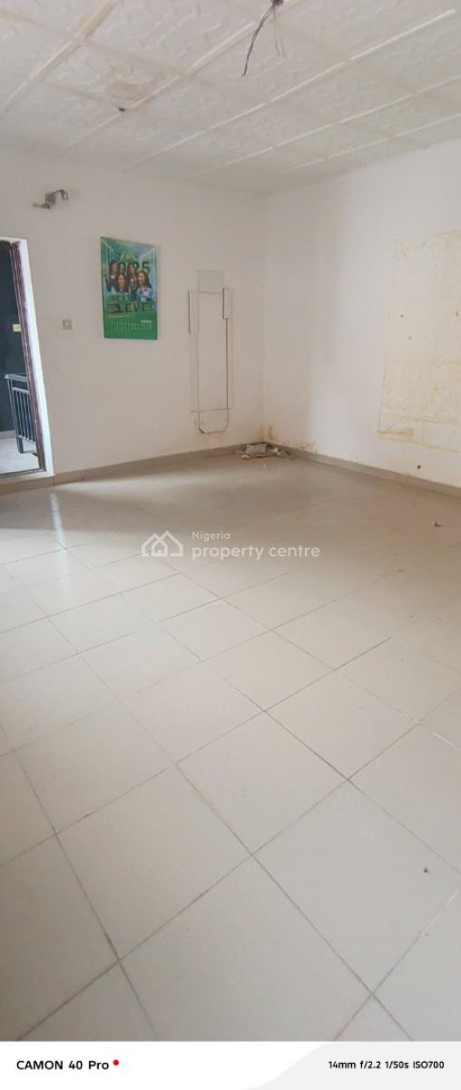 3 Bedroom Flat Upstairs in Bera Estate Estate, Bera Estate Off Chevron Drive, Lekki, Lagos, Flat / Apartment for Rent