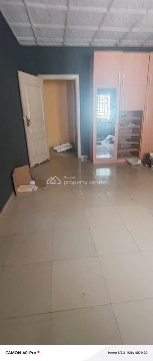 Clean Self Service 3bedroom Flat in Chevron, Bera Estate, Lekki, Lagos, Flat / Apartment for Rent