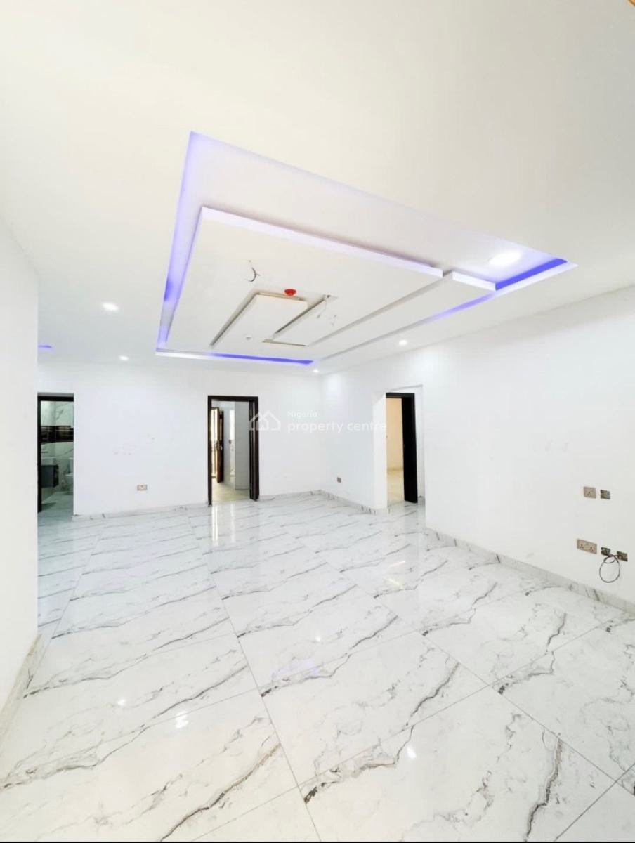 Lovely 2 Bedroom Apartment with Bq, Lekki, Lagos, Block of Flats for Sale