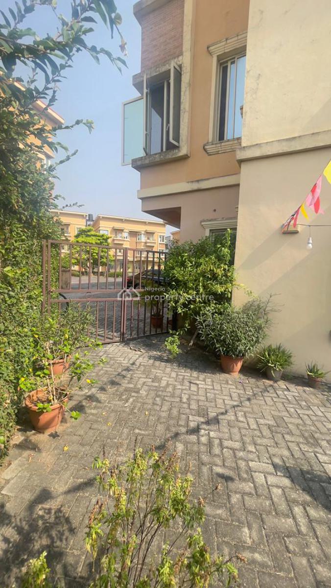 4-bedroom Semi-detached Townhouse --victoria Island, Oniru, Victoria Island (vi), Lagos, House for Sale